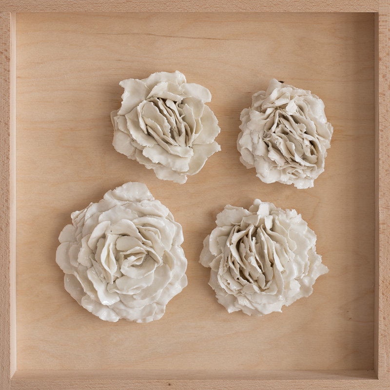 Fleurs en Porcelaine - 30 x 30 cm